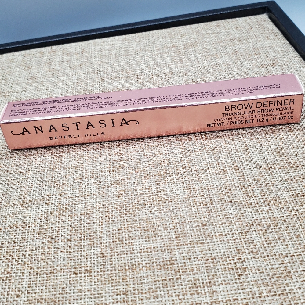 Anastasia Beverly Hills Brow Definer